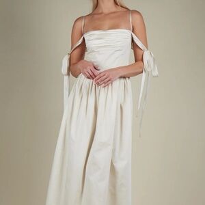 Murlong Cres Elsa Maxi Dress (Never Worn!)